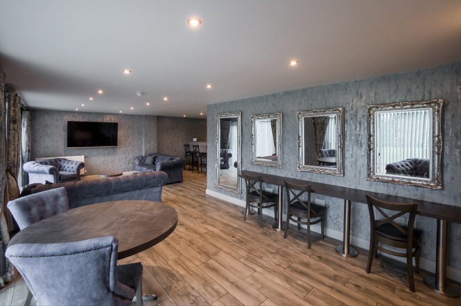 Gallery image 18: west-tower-exclusive-wedding-venue