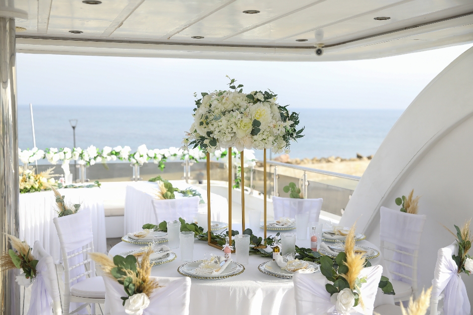 Gallery image 10: adg-exclusive-yacht-weddings-ltd