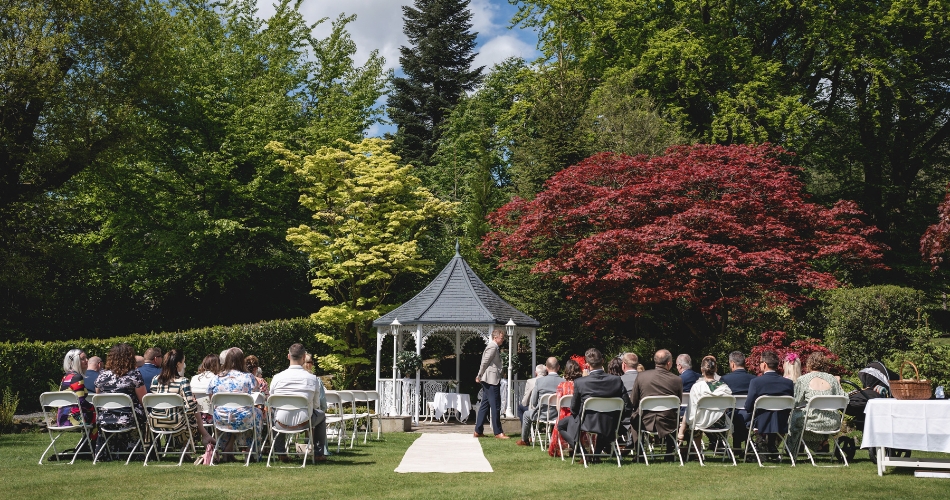 Image 1: Broadoaks Country House