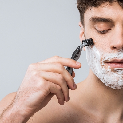 Green People is launching a new men’s organic shave kit this May