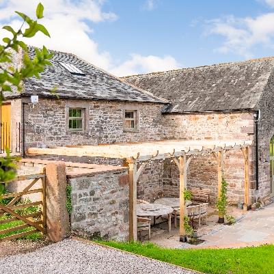 Set in the Eden Valley, Long Acre Barn is discretely located on a working farm