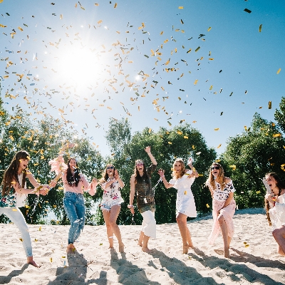 Wedding News: Brits are spending nearly £1k attending a friend's hen party!