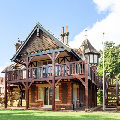 Honeymoon News: Oliver’s Travels Offers Stays on the Historic Sandringham Estate