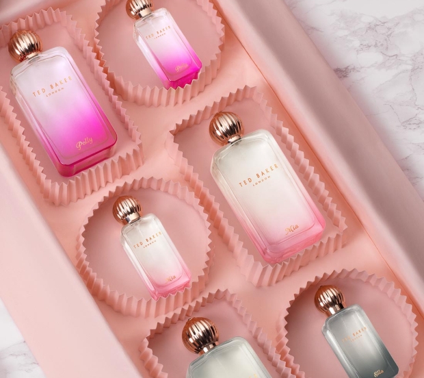 Sweet Treat fragrances for the bride and her bridesmaids: Image 1
