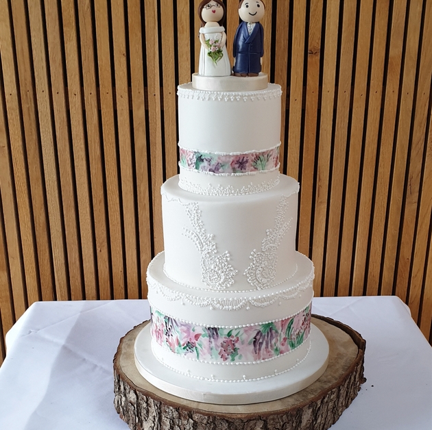 The Cake Pavilion has won Best Small Wedding Cake in the North West: Image 1