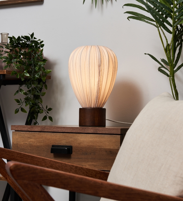 Daisy Pleated Shade Table Lamp
